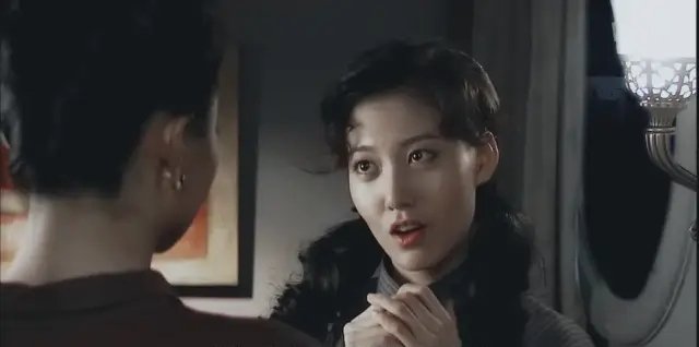  封容■让人喷饭的神仙配角！房似锦的妈在众妈里C位出道，被封容嬷嬷2.0
