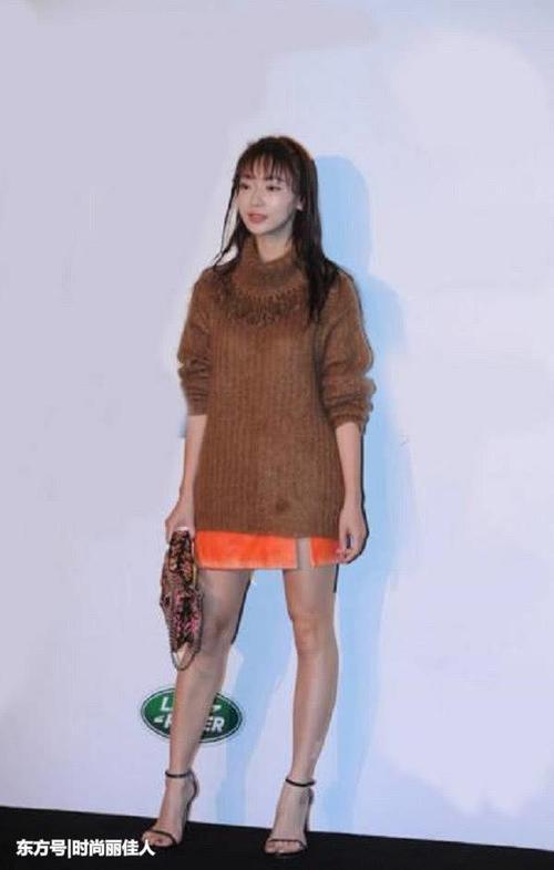 “魏璎珞”出席活动，一身造型竟不如海清，网友：败在了“刘海”