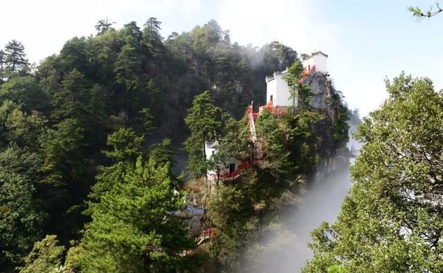 这是中国最险的6大寺庙，第4座无人登顶