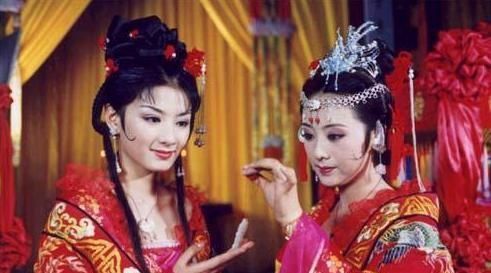  #难度#《上错花轿嫁对郎》将翻拍？网曝：主演清一色的95后，翻拍难度大