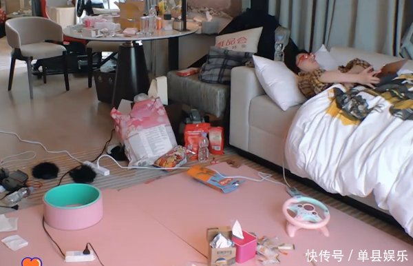  【张佳宁和张碧晨】《闺女2》又有两位女星退出新加入的女星家中脏乱程度不输林允