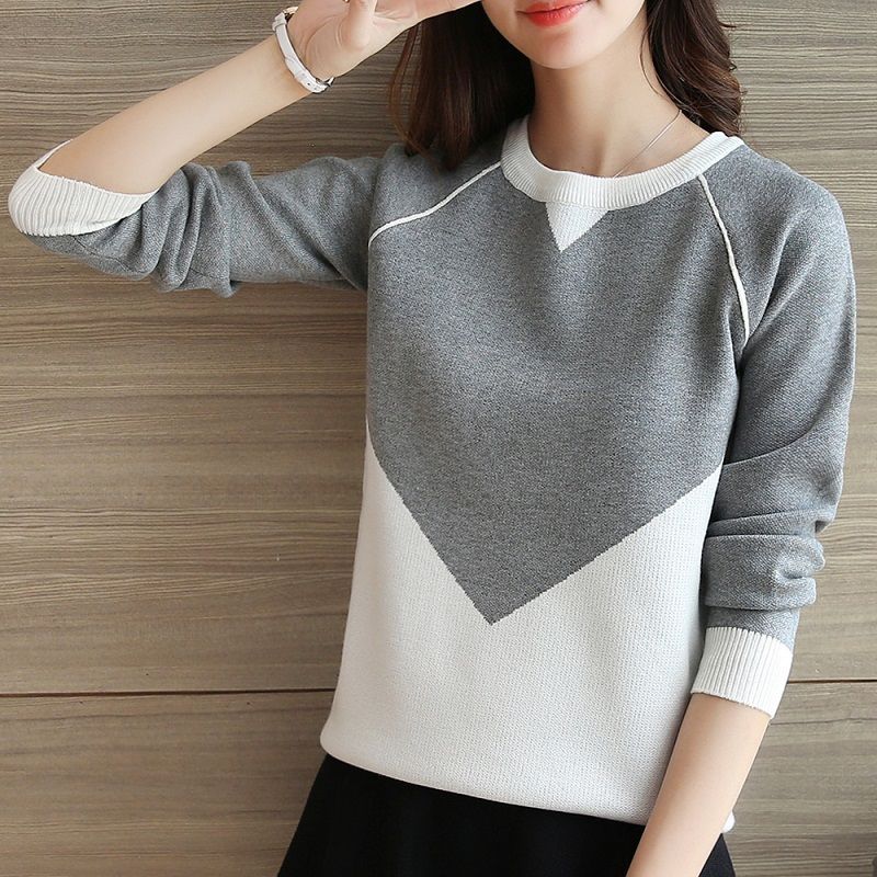 现在穿棉衣还太早，减龄洋气的针织衫，遮住拜拜肉，确实美