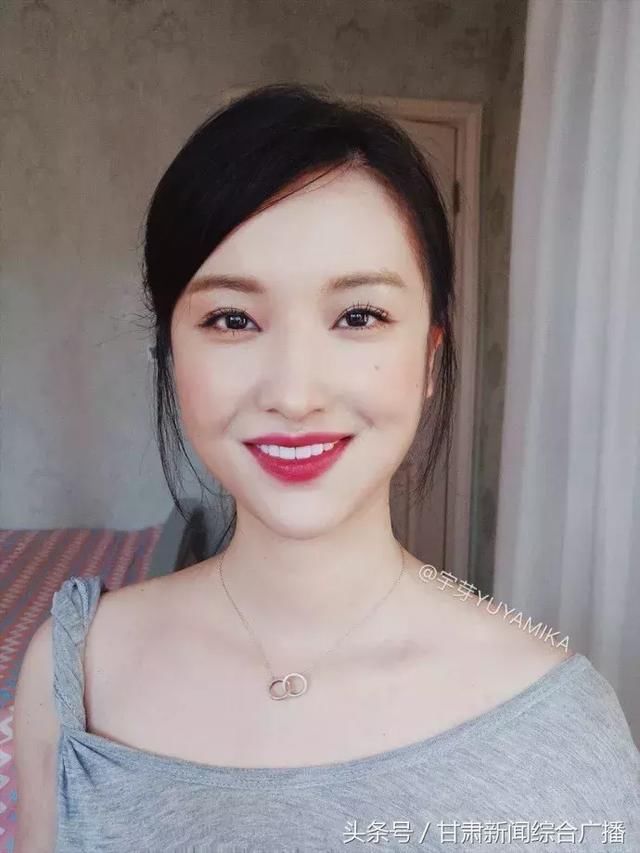 27岁妹子化妆成蒙娜丽莎，狂吸60万粉，震撼世界，卸妆后模样甜美