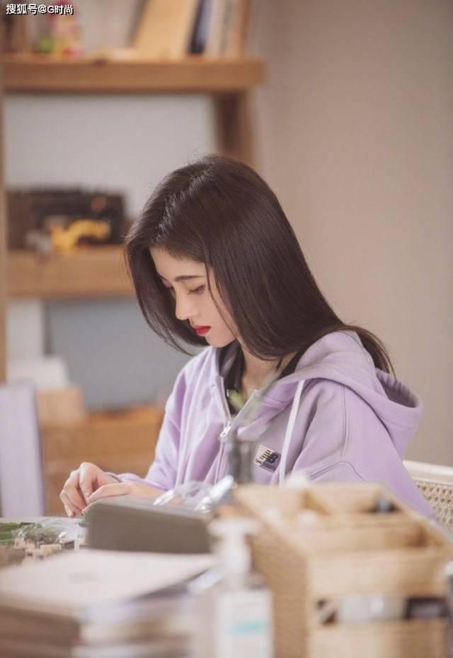  『亮眼』香芋紫色系look好亮眼呀 清纯中又不失活泼感