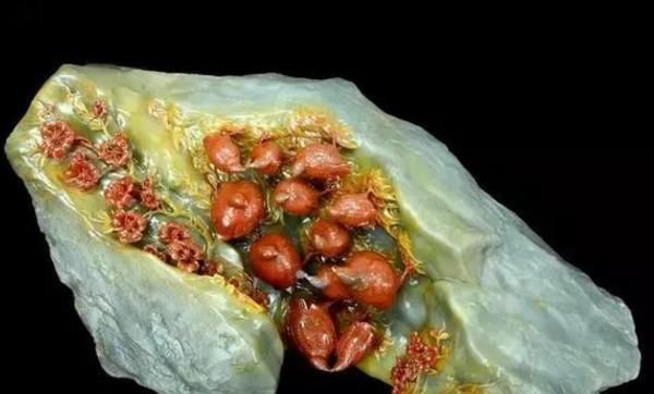  「金丝玉」国内玉雕新宠，美得如此独特的戈壁彩玉