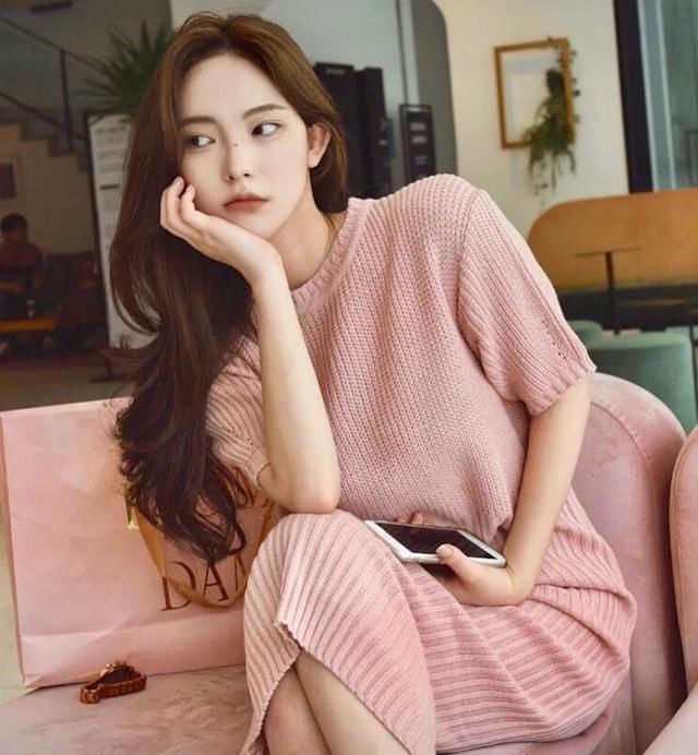  圆脸女生■你也是什么脸型，就换哪些头型，漂亮的人都剪这6款头型！