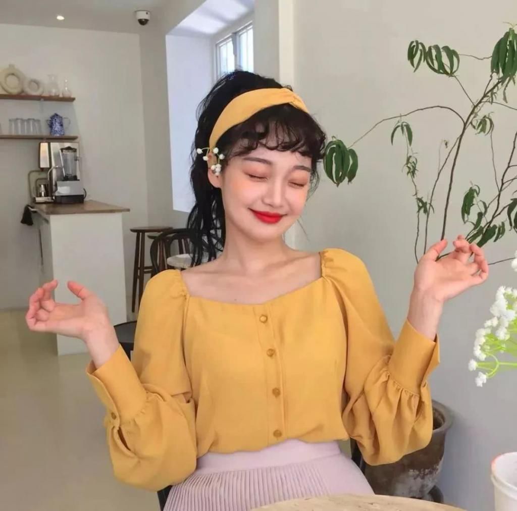 「值得」今夏最值得入手的时尚单品小方领,显瘦还显脸小!