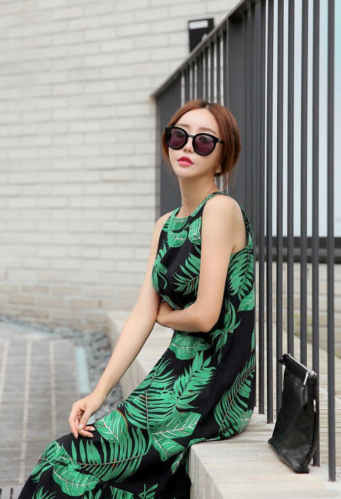 街拍:这对姐妹花出街都选择了短裤,可见夏天短裤是有多火!