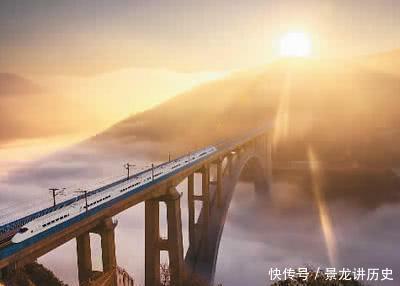 中国双层高铁研发成功，会给我们生活带来哪些便利？万万想不到