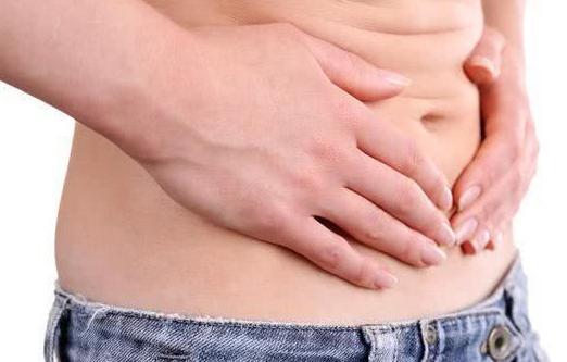 身体出现3种症状，是胃在“求救”，谨记两多两少，胃会慢慢变好