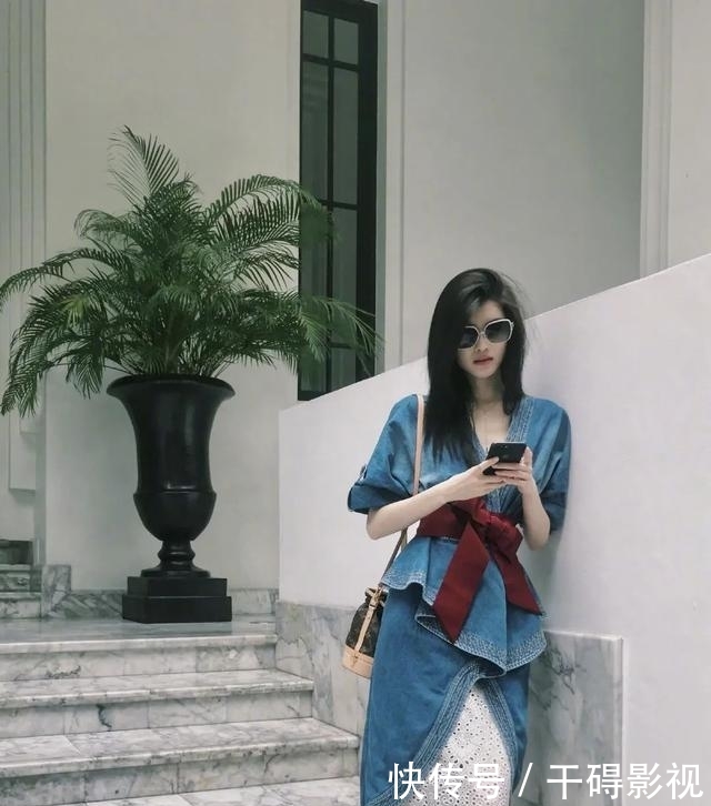 #小姐妹们#如何利用包包来提升气质?穿搭小白必学功课,让你成为时髦精