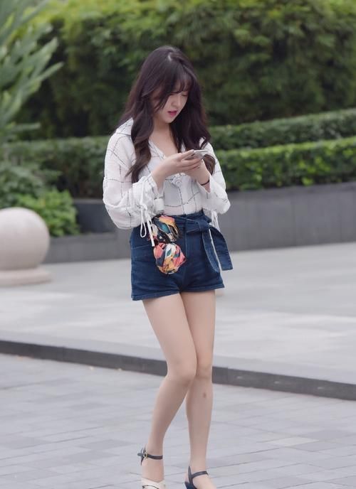  衬衣|时不我待，快选择时尚休闲的短裤穿搭，让造型清爽靓丽起来