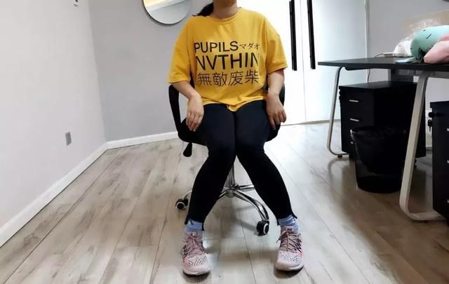 25岁的你,腿还没人家51岁的周慧敏好看!