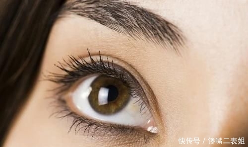  [日常]一个内双一个外双怎么调整 教你日常方便的化妆方法