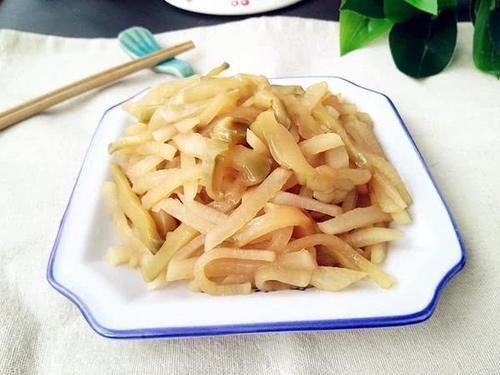  人士■这菜是肺部细菌的“克星”，吸烟人士要多吃，润咽喉、解烟毒