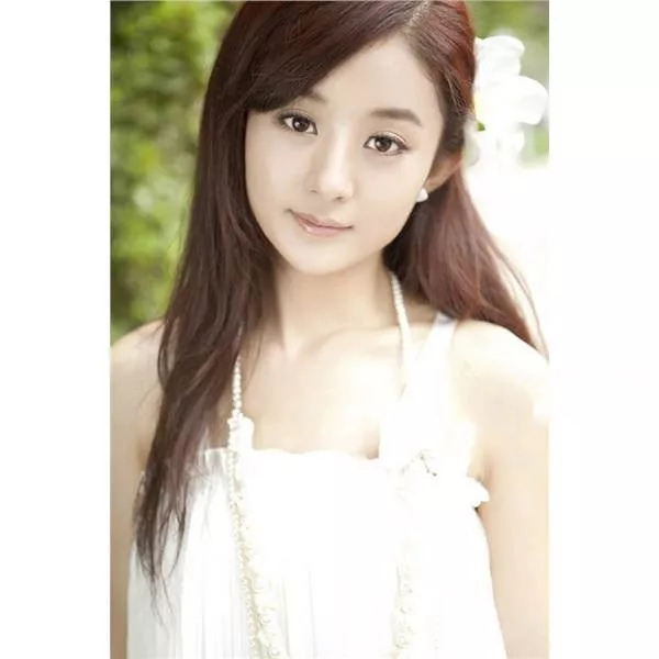 赵丽颖复出了！蚂蚁腰升级力破怀孕传闻！网友却直言土成农村小妹