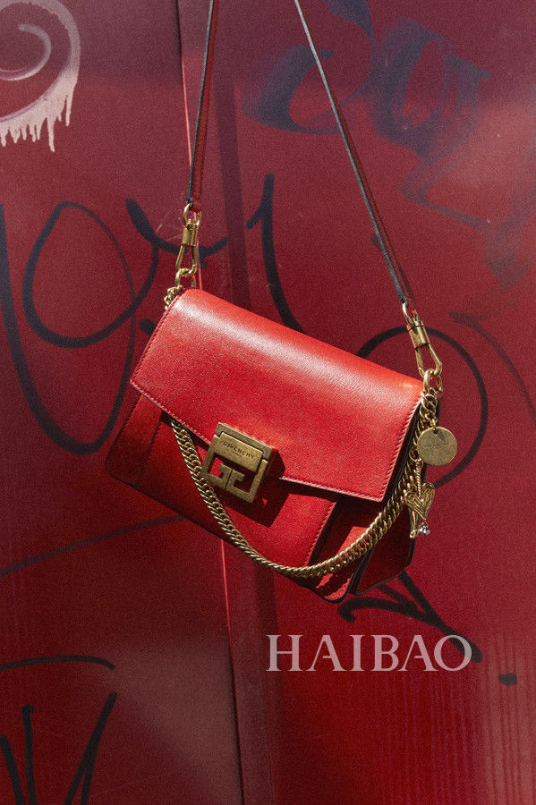 大牌们的七夕限定包包又来抢钱了!毫不违心的说颜值都超高,你的