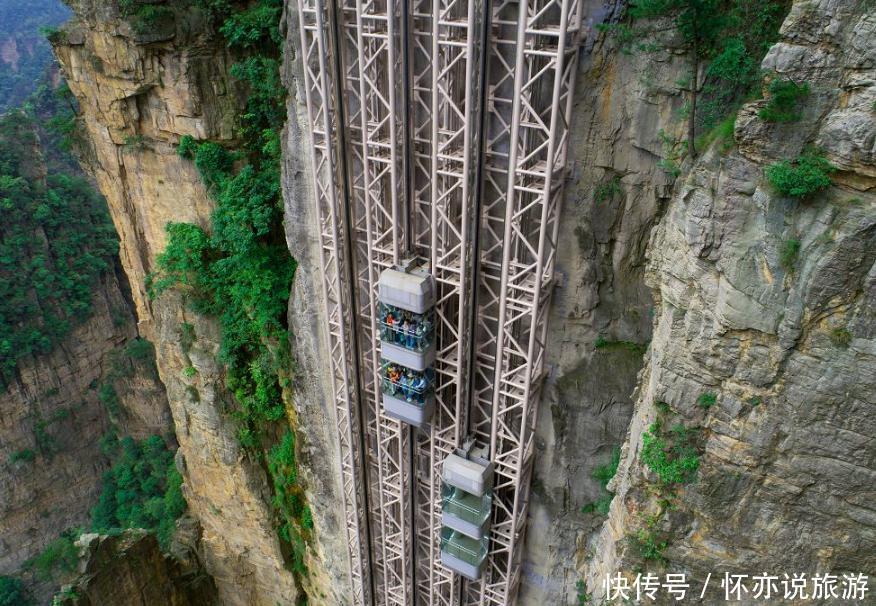 全球最高的户外电梯：耗资近两亿，曾打破吉尼斯纪录，就在我国！