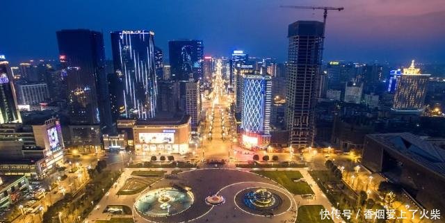成都的“心脏”，地位可媲美天安门广场，是成都的名片！