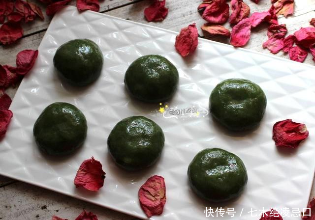 「糯弹」清明马上就要到了,手把手教会您青团做法,软糯弹牙超好吃,清香