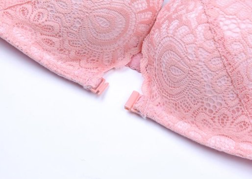 大热天女人别戴文胸，热得要命，瞧瞧下图女人穿，太火辣了