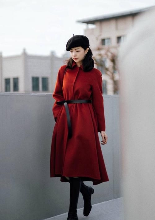  气质@三木博主把“中国红”带火了！气质优雅更高级，新年照着穿就对了