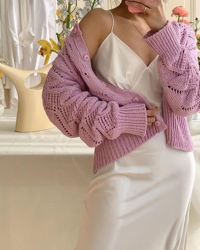  『春夏』甜而不腻的粉色搭配，可甜可气质，春夏粉色穿搭就该这样！