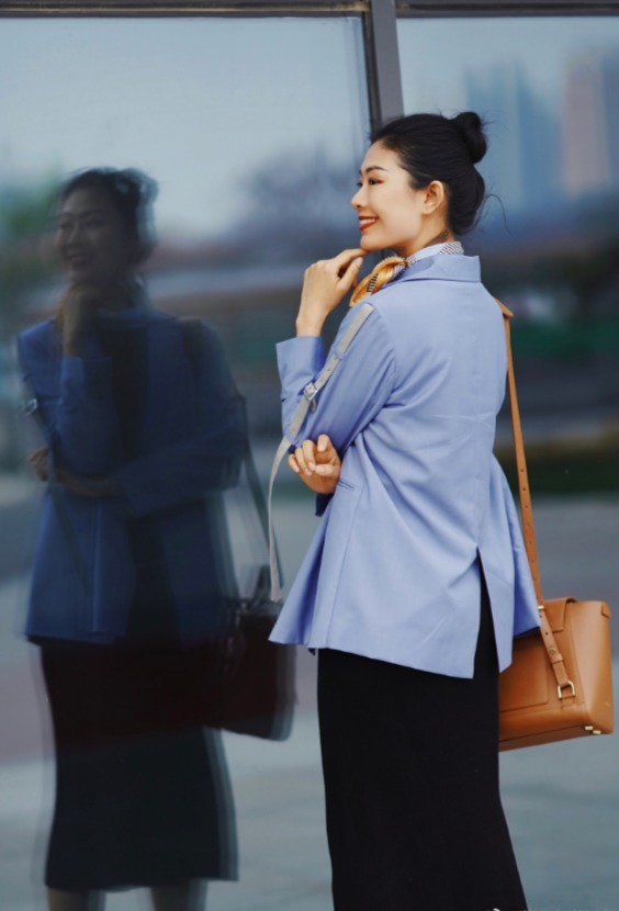  与众不同|穿搭：30岁的女性, 要怎么穿搭, 才能与众不同?