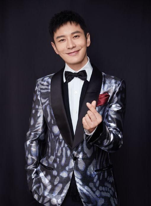  黄晓明@迪丽热巴失业一年！杨幂黄晓明没戏拍