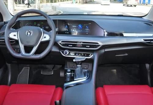 「售价」长安又要火了!蓝鲸1.4T+7DCT,一看售价,车友:买朗逸亏大了