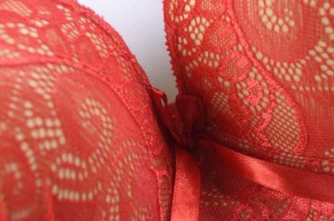 无钢圈隐形内内,聚拢型超舒爽,一秒平A到F从此告别飞机场~