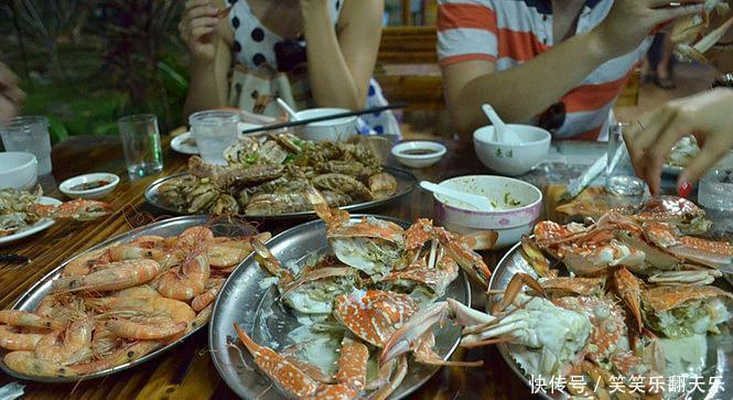 我国最适合“养老”的城市,景色宜人气候好,海鲜便宜随便吃!