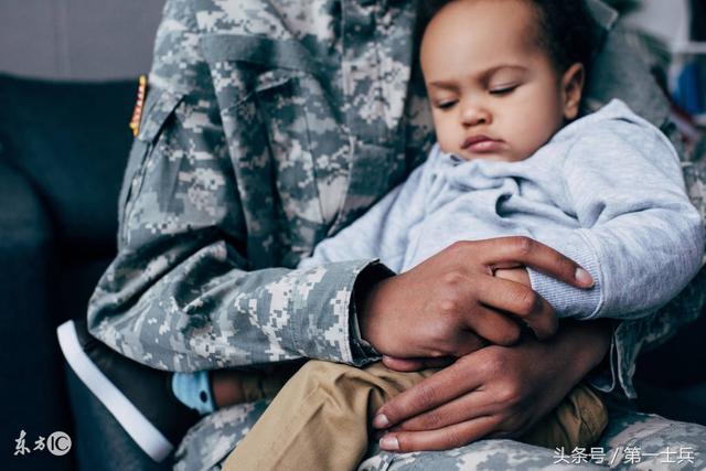 新兵下连就能拿到1万2的工资,美军工资一个月