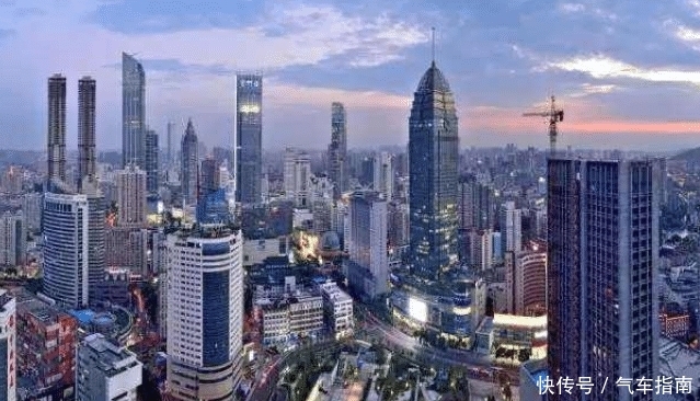 江苏最有潜力的城市,GDP破万亿元,有望跻身新一线城市