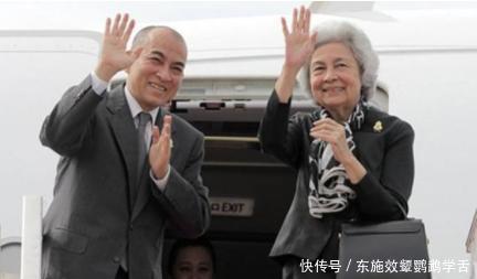 『气质』83岁柬埔寨太后气质真绝!裹身裙配水墨围巾太高贵,优雅了一辈子!