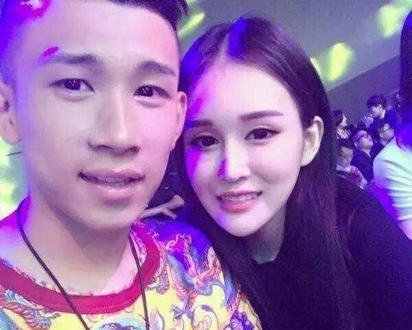 赵本山女儿公开恋情一个月后男方宣布分手，曝女方欺骗且私生活乱