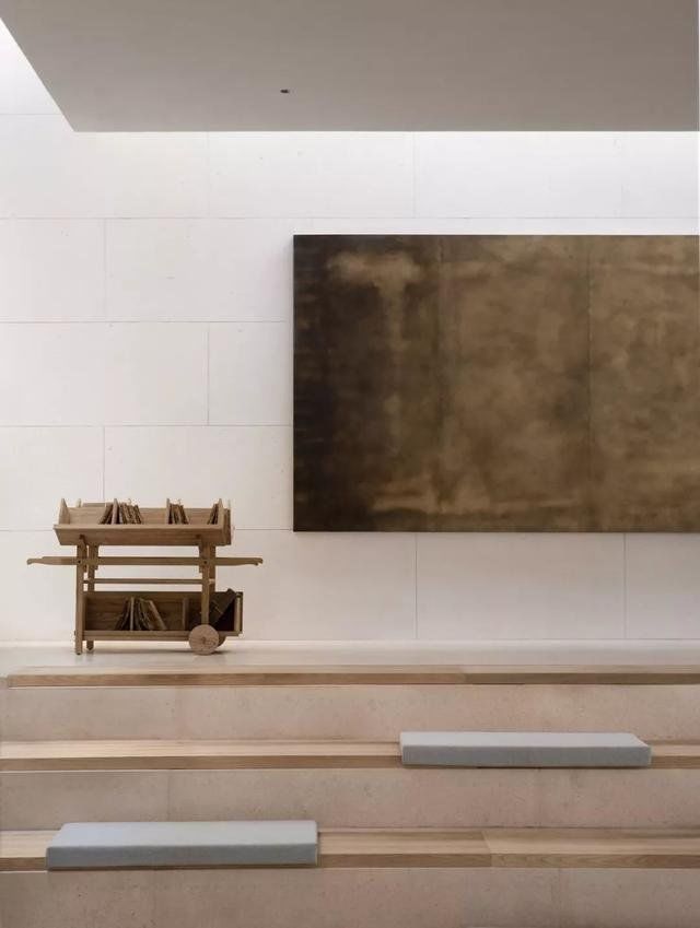 万有引力：光、空气、水，温润质朴的和谐之音