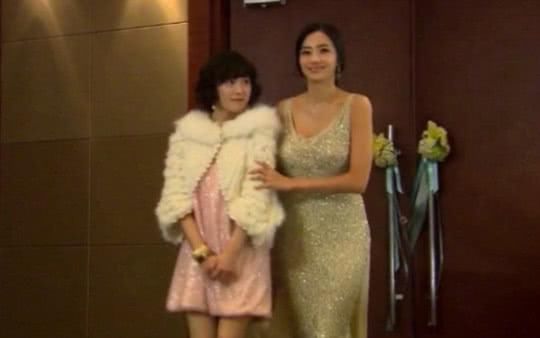 藤堂静送杉菜鞋子中日韩三版对比，网友，没有对比就没有伤害