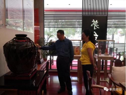  [董事长]茅台董事长中秋暗访：茅台酒是拿来喝的，不是拿来炒的