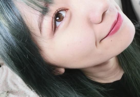 眼妆@眼线和睫毛膏,哪个应该先画?顺序若总是弄反,眼妆显脏还不持久