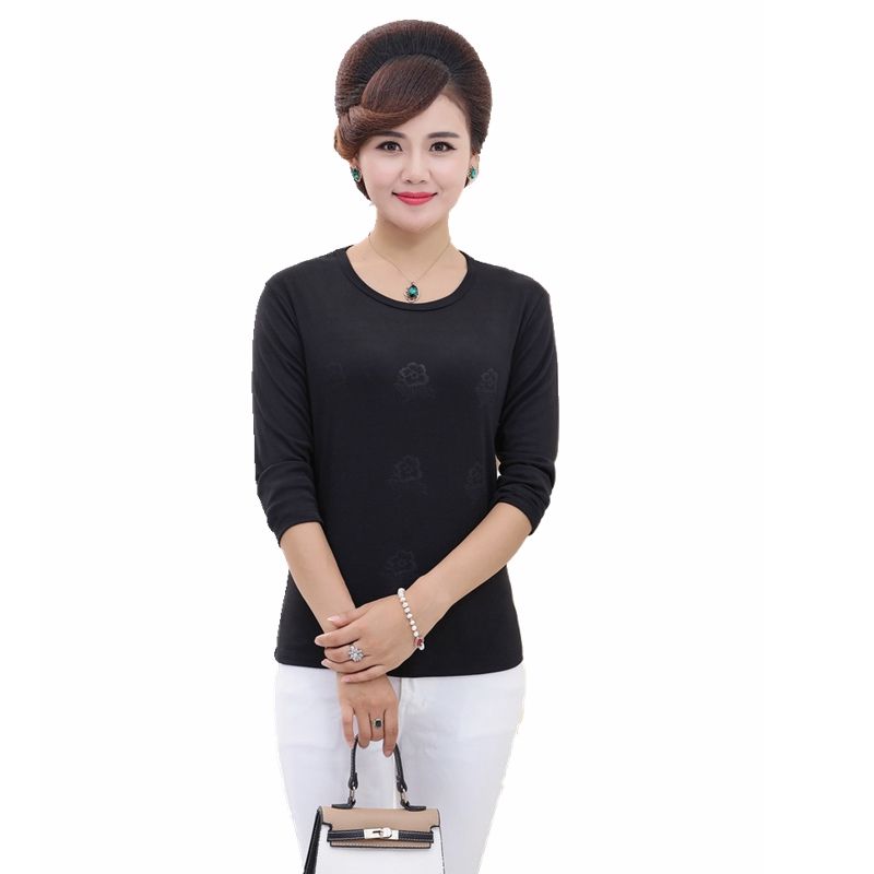 为什么男人都喜欢看女人穿紧身T恤?瞧下图，前凸后翘不失女人味