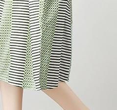 难以置信!现代女人都喜欢的棉麻裙，款款洋气显嫩，连背影都美爆