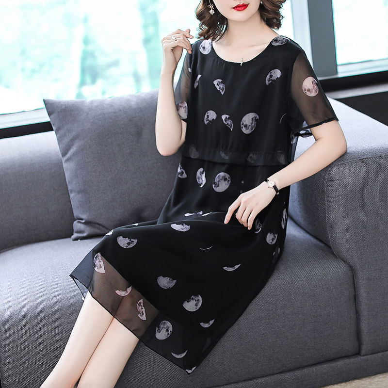 谁说“丰满”的女人才好看?瞅瞅下图女人，个个性感妩媚，迷死人