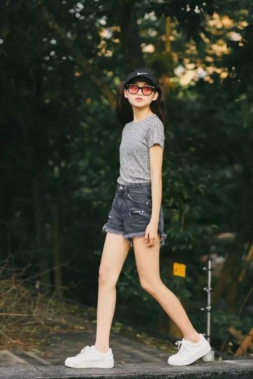 今年短裤穿的太紧，你就输了！