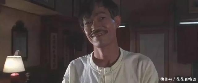 『这部』1989年,李连杰接拍这部功夫片,拍完却被嘉禾雪藏了3年才准上映