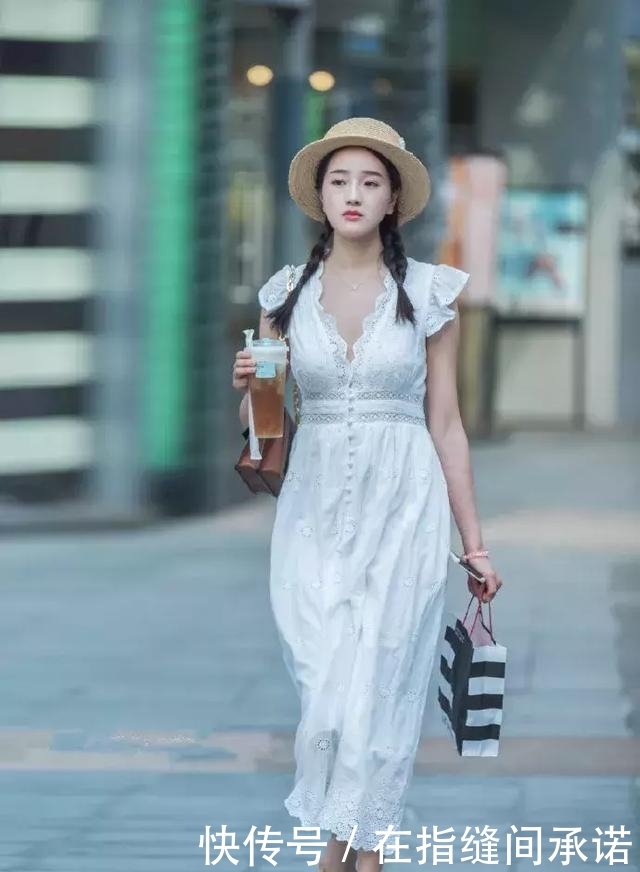 气质@高跟鞋搭配出街,看似简单却很显女人味