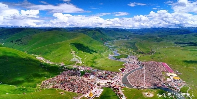 中国最大尼姑庵，共2万多女性在此修行，其中多为20几岁少女