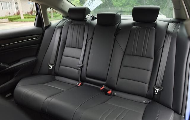  【舒适】五一长假去旅行，10.99万起这几款大空间舒适好车值得选！