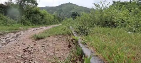  荒废■10年前建设的铁路一直这么荒废着，缅甸政府计划“资源再