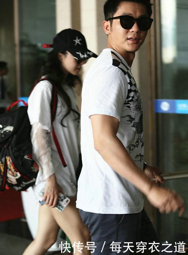 范冰冰出席活动，裙子太短遮不住，网友的注意力都集中在第二张了